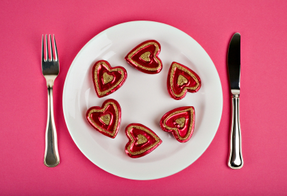 Tips For Planning A Valentines Day Dinner: Cooking Valentines Day Food V/S Ordering Food For Va